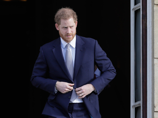 Британцы раскритиковали приезд принца Гарри на похороны принца Филиппа