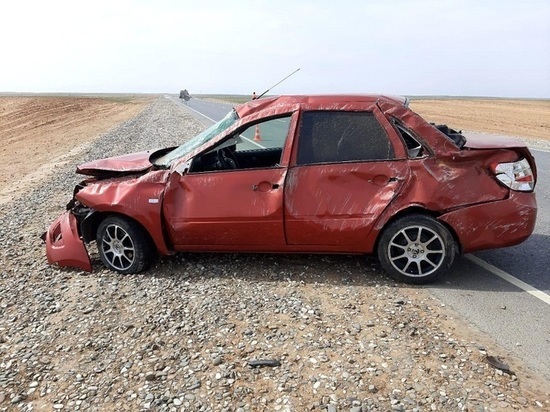 В Калмыкии при аварии пострадали две жительницы Астраханской области
