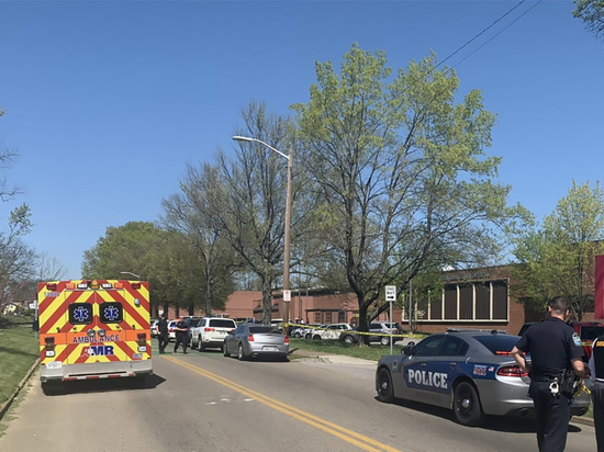 Полиция Ноксвилла застрелила ученика, открывшего стрельбу в школе