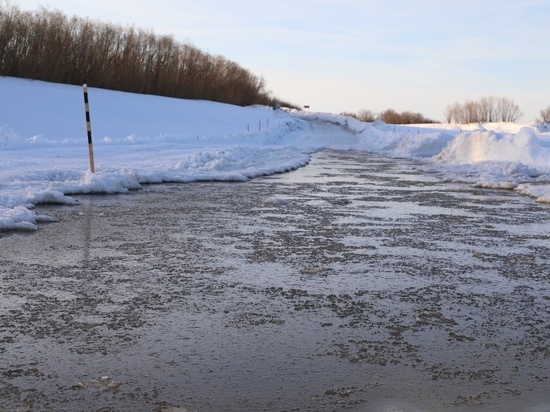 Из-за оттепели власти запретили движение по зимним дорогам Шурышкарского района
