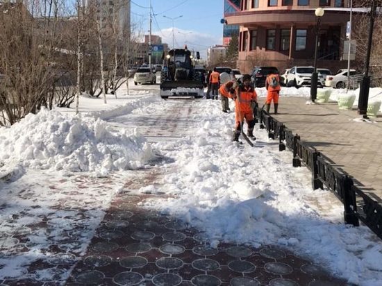 За три дня в столице Якутии вывезли рекордное количество снега