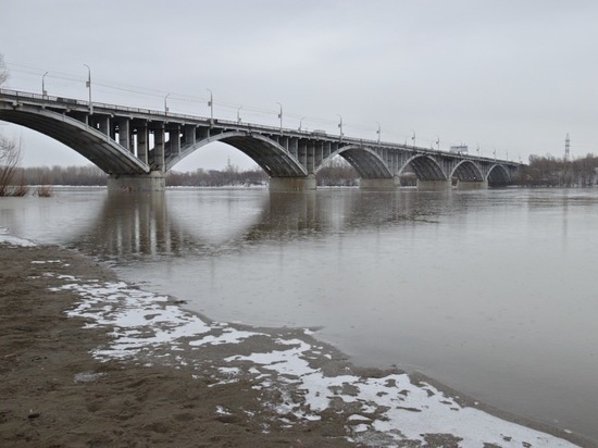 В реке Бия уровень воды поднялся почти на метр за последние сутки