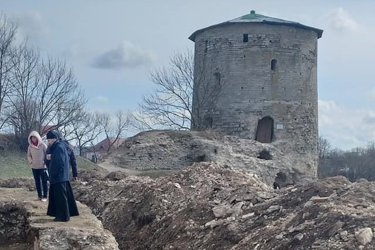 Псковское возрождение. Конкурс преобразования Гремячей горы в Пскове.