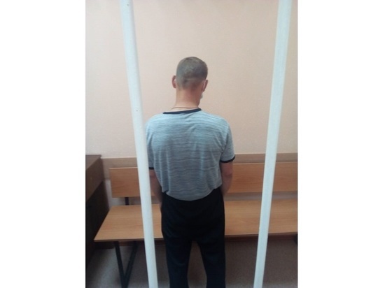 Ограбившего салон связи новосибирца задержали в аэропорту