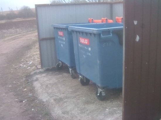 Новые мусорные контейнеры установили в Новосокольниках
