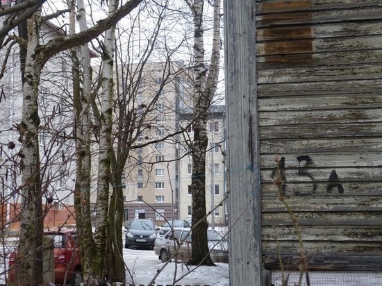 В Петрозаводске не могут расселить аварийные дома ради строительства поликлиники