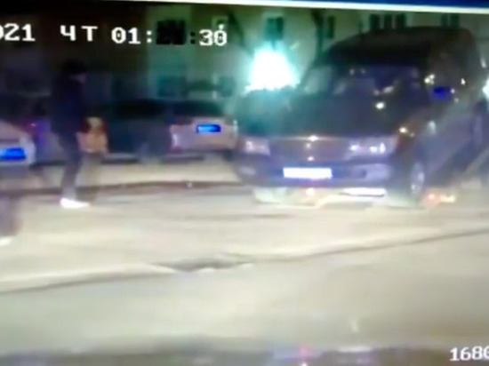 В Улан-Удэ пьяный водитель «Лэнд Крузера» пытался сбежать от полиции