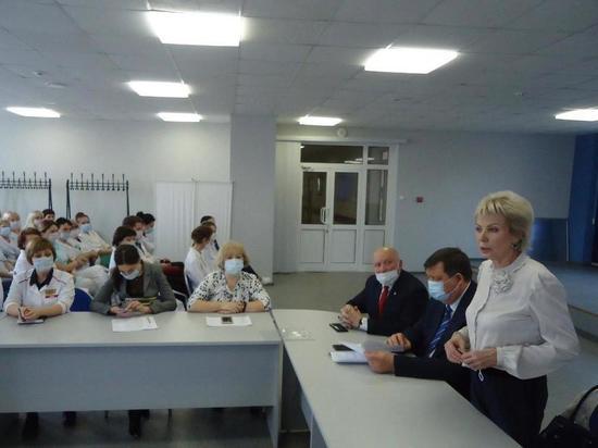 Лариса Ушакова приняла участие в совещании по вопросам здравоохранения в Угличском муниципальном районе