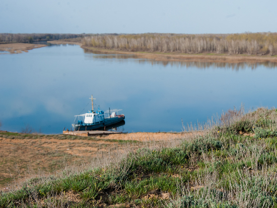 Со дна Волги в Астрахани планируют поднять 184 затопленных судна