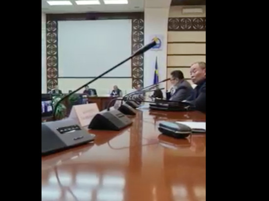 В Улан-Удэ избрание нового президента Всебурятской ассоциации превратилось в скандал