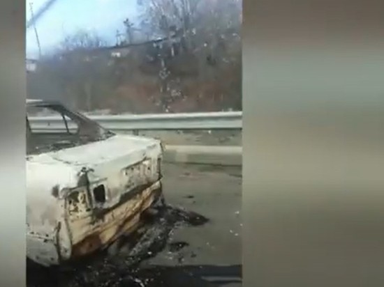 Таинственный сгоревший автомобиль появился на Сахалине