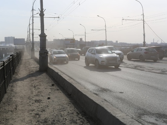 Мэр Новосибирска рассказал о борьбе с пылью в городе этой весной