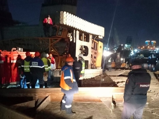 Кран с рабочим рухнул на стройке четвёртого моста чрез Обь в Новосибирске