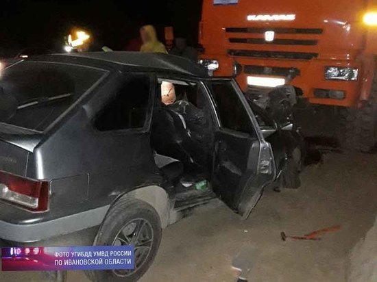 В Ивановской области водитель «легковушки» погиб, врезавшись в КАМАЗ