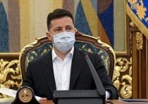 Перед тем как отправиться в Париж, президент Украины провел очередное заседание СНБО, дав почву для раздумий всесильным финансово-промышленным воротилам