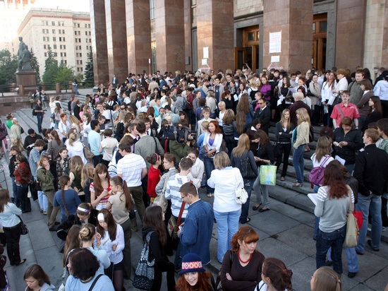 Власти обещают обновить вузовское хозяйство, но бюджет на высшее образование при этом урезали