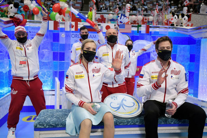 Российская команда оторвалась на 8 баллов от соперников из США, впереди только выступления пар и девушек