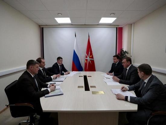 Министр природных ресурсов РФ Александр Козлов и Алексей Дюмин провели рабочую встречу