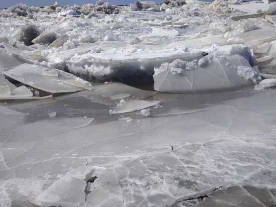 Уровень Амура у Хабаровска 17 апреля 2021 года: уровень воды выше нормы на 3,4 -4,1 метра