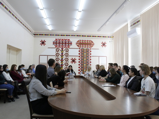 Сотрудники Минкультуры Чувашии встретились со студентами Чувашского государственного института культуры и искусств