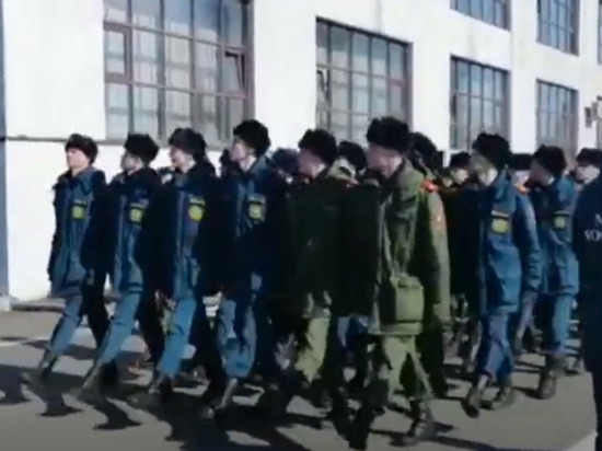 В Кузбассе парад Победы репетируют на автодроме ГИБДД