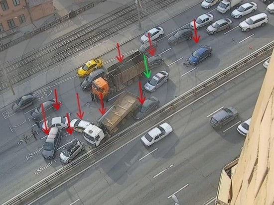 На юге Москвы произошло ДТП с девятью автомобилями