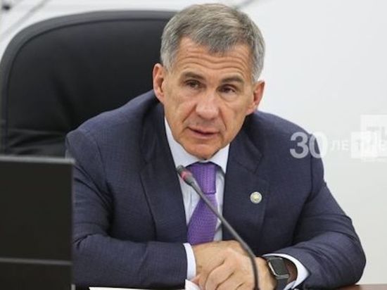 Президент Татарстана прошел cоvid-вакцинацию