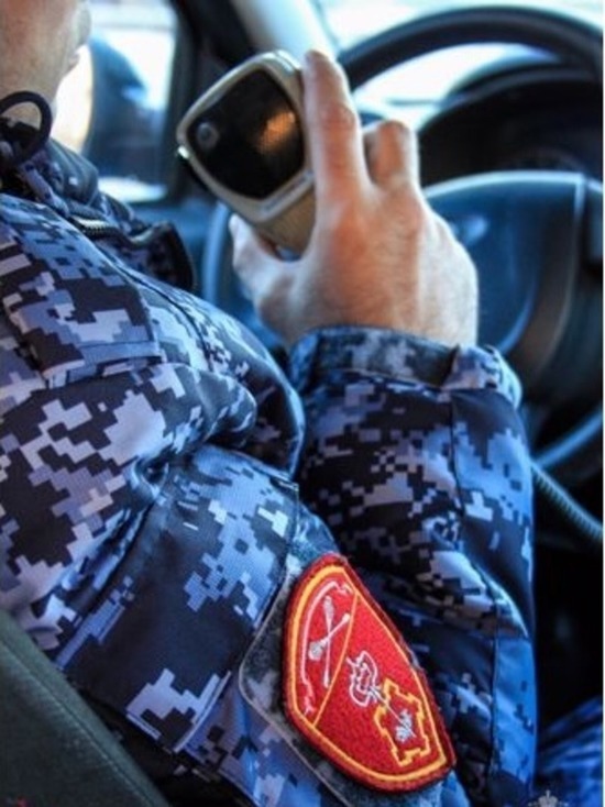 Росгвардейцы поймали дебошира в одном из ресторанов Смоленска