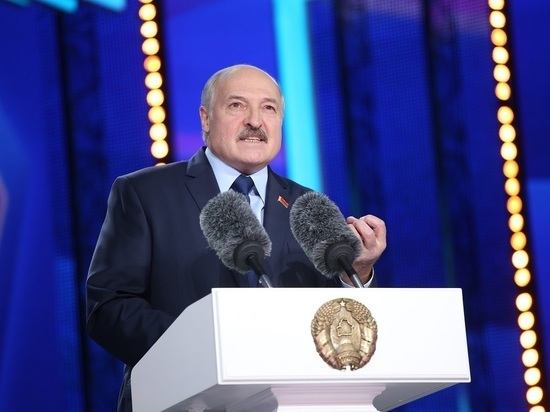 Лукашенко решил не прививаться от коронавируса