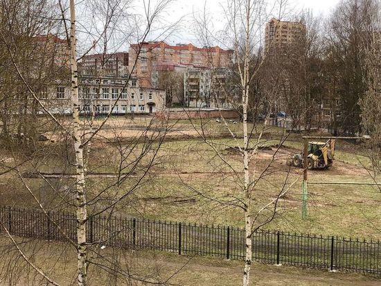 Подготовка к строительству стадионов началась в трёх школах Пскова