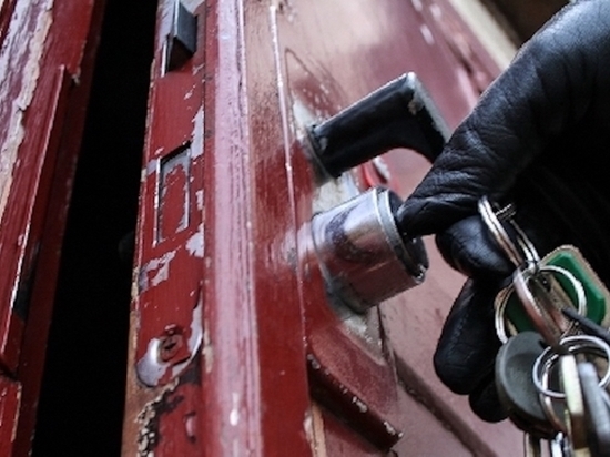 В Калмыкии полицейские раскрыли крупную кража ювелирных изделий