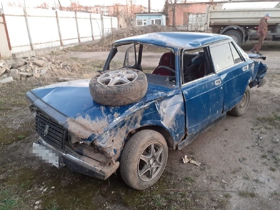 Опубликовано изображение искореженного после аварии в Тверской области «ВАЗа»