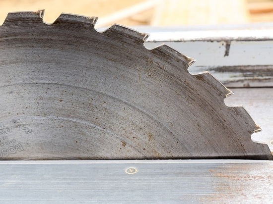 По факту травматизации мужчины в Смоленской области возбуждено уголовное дело