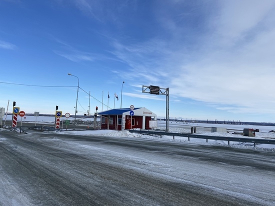 Ледовую переправу между Салехардом и Лабытнанги могут закрыть в конце недели