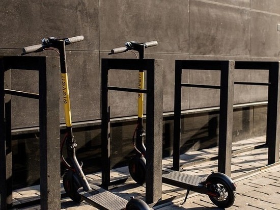 В Хабаровске заработал прокат электросамокатов