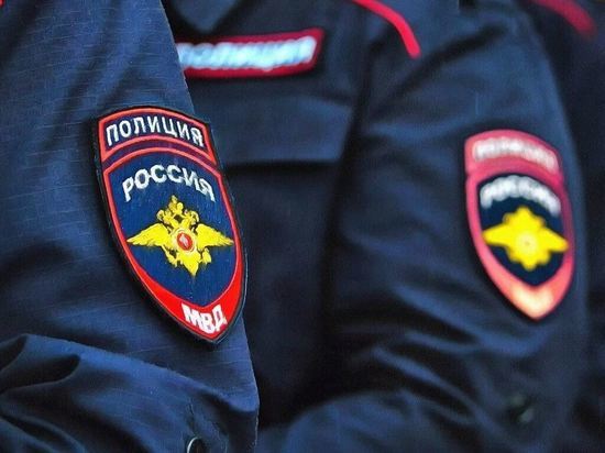 Бывший высокопоставленный пожарный в Петербурге собирал деньги с  подчиненных