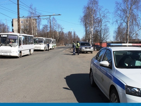 Жители Петрозаводска не верят, что проверки маршруточников исправят ситуацию
