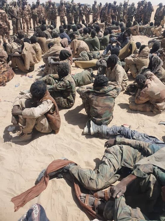В Чаде военные захватили повстанцев и связали гибель президента с Каддафи