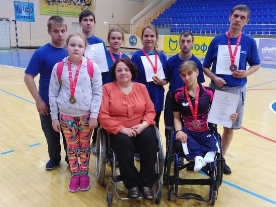Спортсмены из Серпухова выиграли на региональных соревнованиях по бадминтону