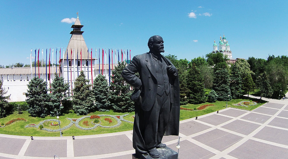 Площадь ленина в астрахани