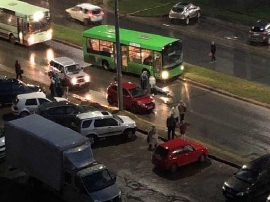 Во Владимире автобус на пешеходном переходе сбил молодую женщину