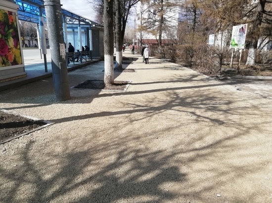 В Йошкар-Оле продолжается ремонт тротуаров на Ленинском проспекте