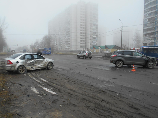 ДТП в Ярославле: устанавливают обстоятельства и ищут очевидцев