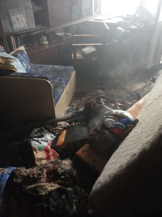 Казанец отравился продуктами горения во время пожара в квартире