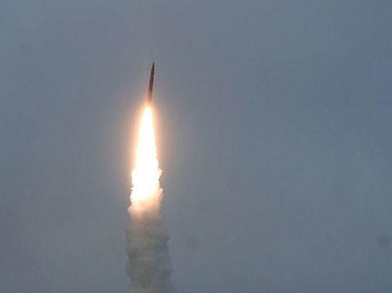 ВКС России успешно испытали новую ракету системы ПРО