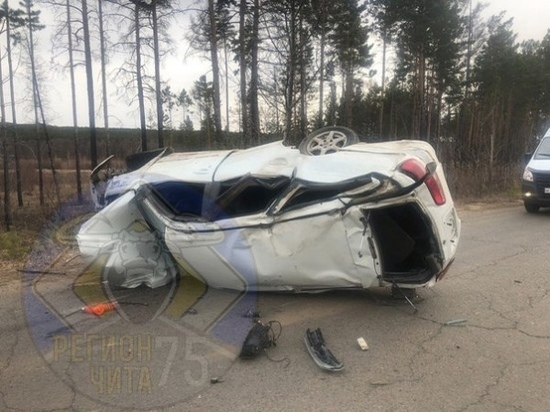 Пассажир Nissan Avenir скончался в ДТП на трассе в Забайкалье