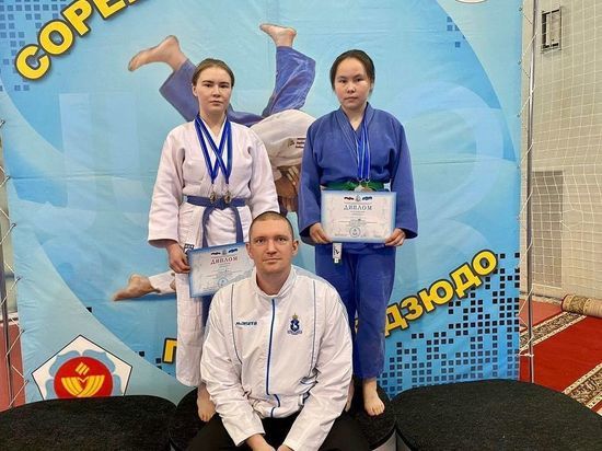 Юная спортсменка завоевала «золото» на чемпионате и первенстве ЯНАО по дзюдо