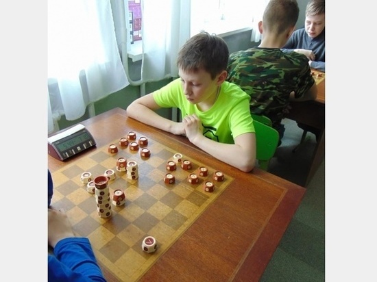 В Смоленске проходит первый этап Кубка по русским шахматам