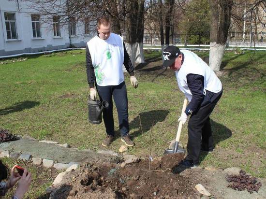 Секретарь регионального отделения «Единой России» принял участие в акции «Сад памяти»