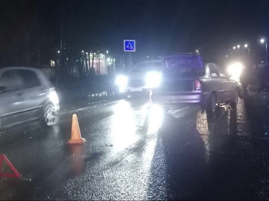 В Кирово-Чепецке водитель ВАЗа сбил пешехода и въехал в иномарку